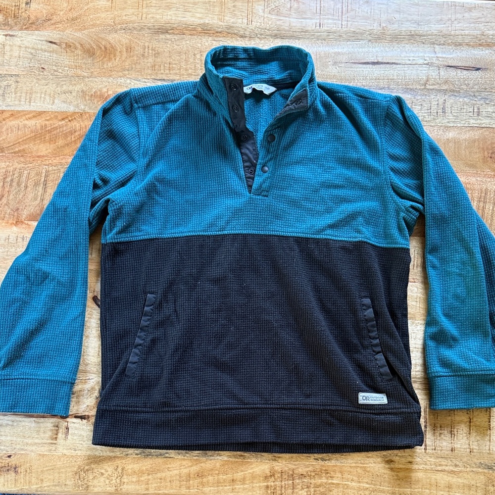 Outdoor Research men’s medium micro fleece quarter button pullover